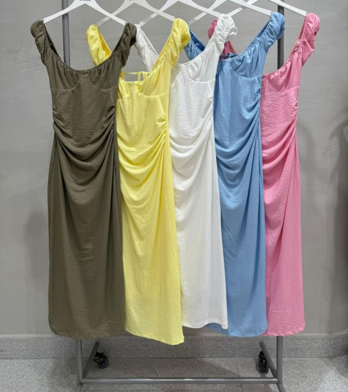 bisous dress